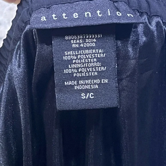 Attention Black Women's Pleated Skirt - Picture 3 of 3